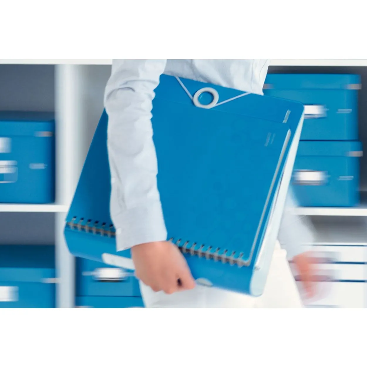 LEITZ Active WOW 1106 Ordner blau Kunststoff 8,2 cm DIN A4