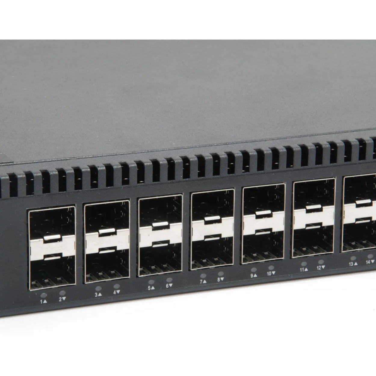 LEVELONE Switch 48,3cm 24x SFP GTL-2872 4xGE 4xSFP+